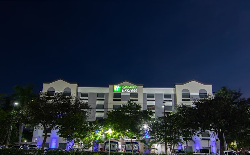 Holiday Inn Express Hotel & Suites FORT LAUDERDALE AIRPORT WEST
