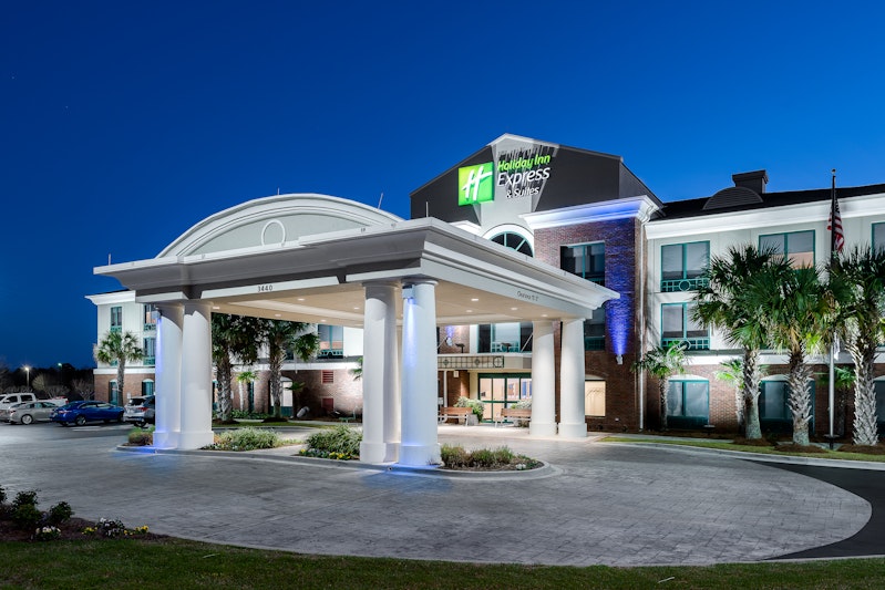 HOLIDAY INN EXP STES CIVIC CTR