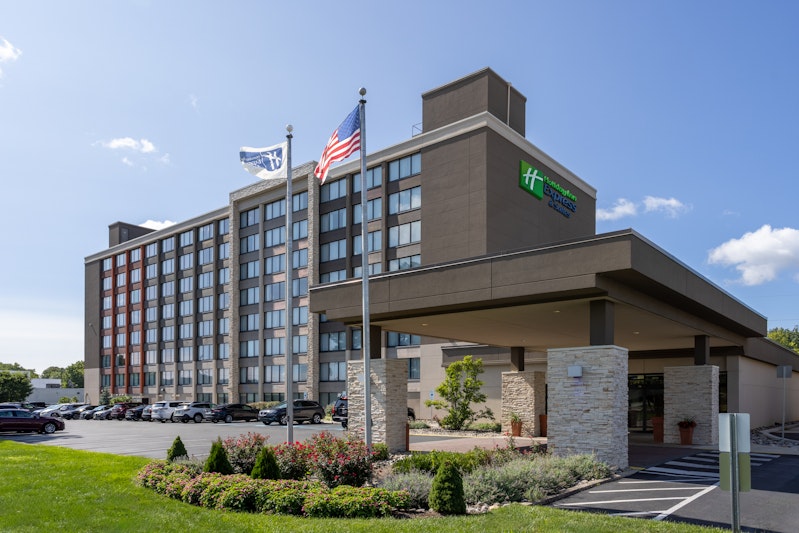 HOLIDAY INN – FT WASHINGTON