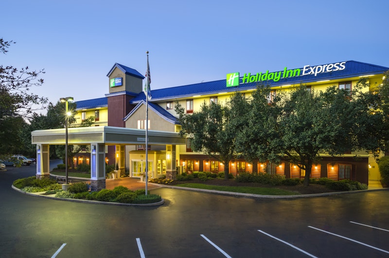 HOLIDAY INN EXPRESS MALVERN