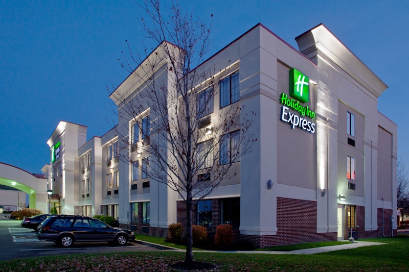 HOLIDAY INN EXPSTES GROVE CITY