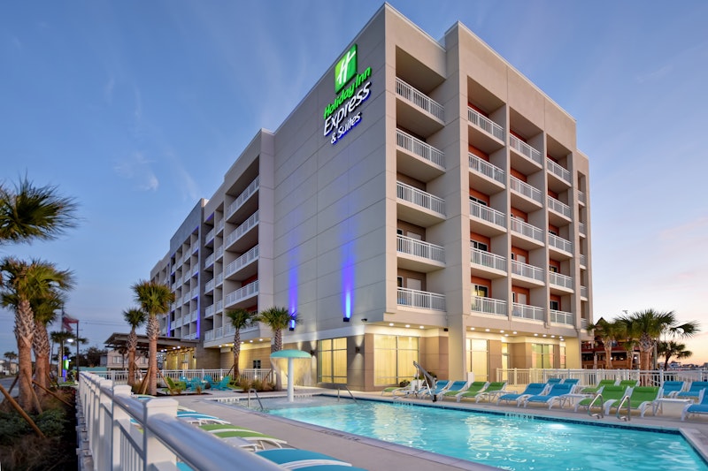 Holiday Inn Express and Suites Galveston Beach