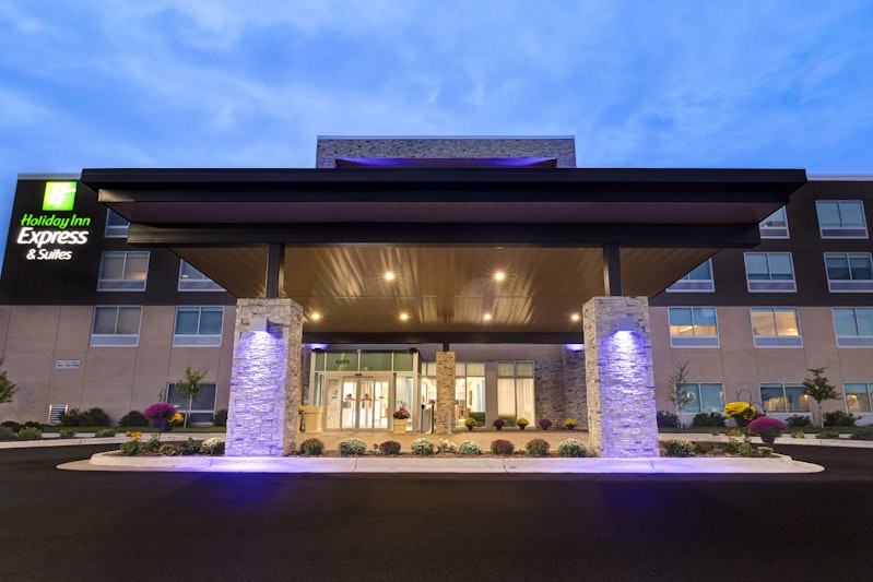 Holiday Inn Express and Suites Grand Rapids South – Wyoming