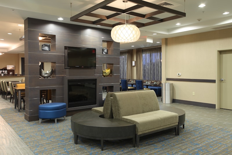 Holiday Inn Express and Suites Goldsboro – Base Area