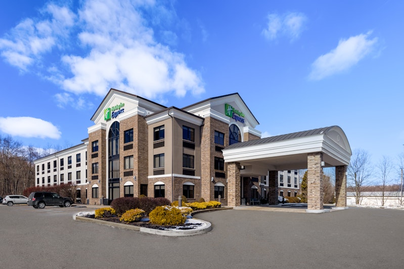 HOLIDAY INN EXP GROVE CITY