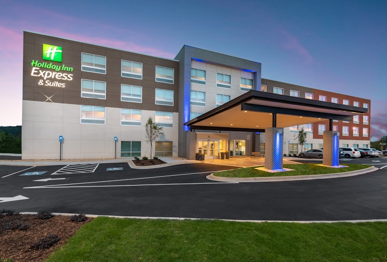 Holiday Inn Express and Suites Gainesville – Lake Lanier Area