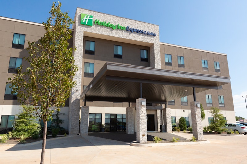 Holiday Inn Express and Suites Kingfisher