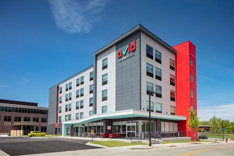 avid Hotels Madison – Monona