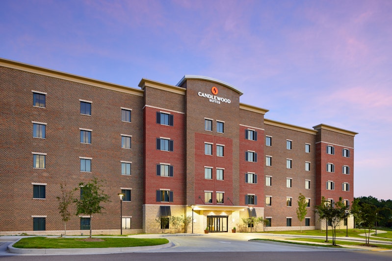 Candlewood Suites – Military East Building 10050