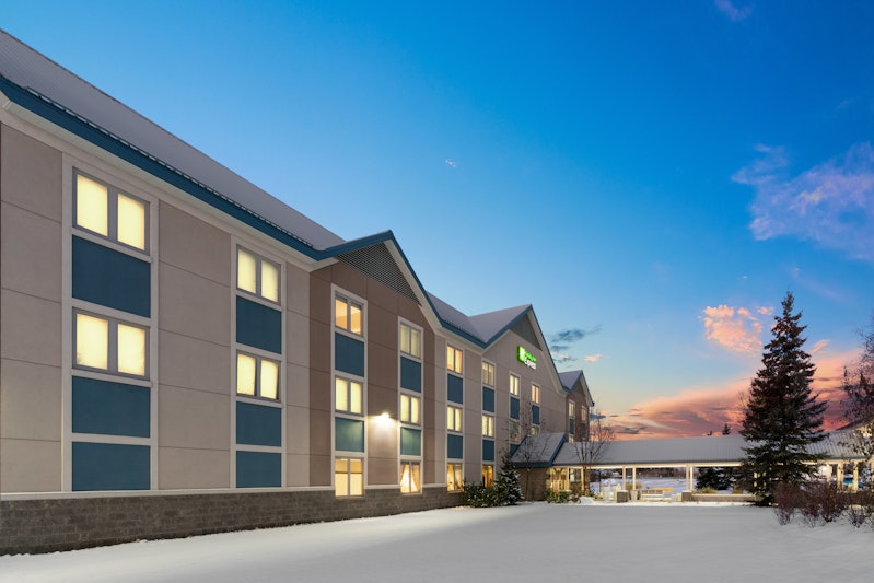 Holiday Inn Express – Military Northern Lights Inn
