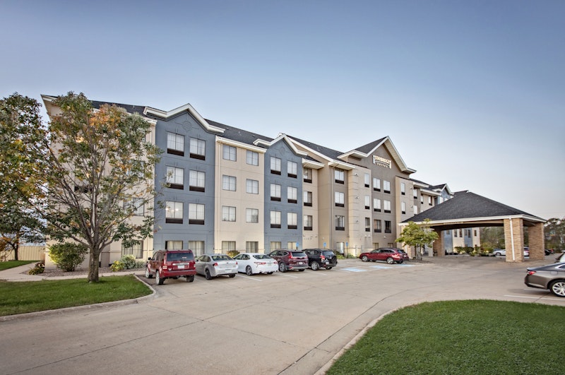 Staybridge Suites Cedar Rapids North