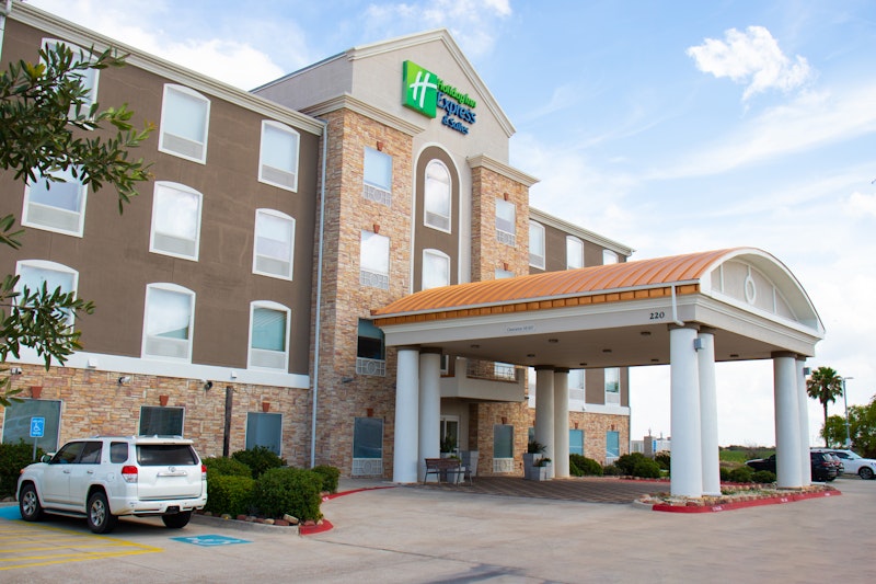 Holiday Inn Express and Suites Corpus Christi-Portland