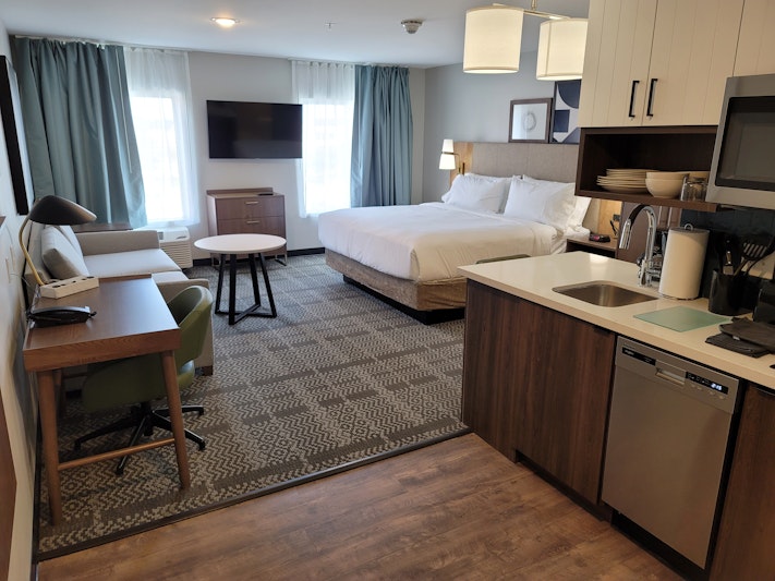 Staybridge Suites Louisville – Expo Center