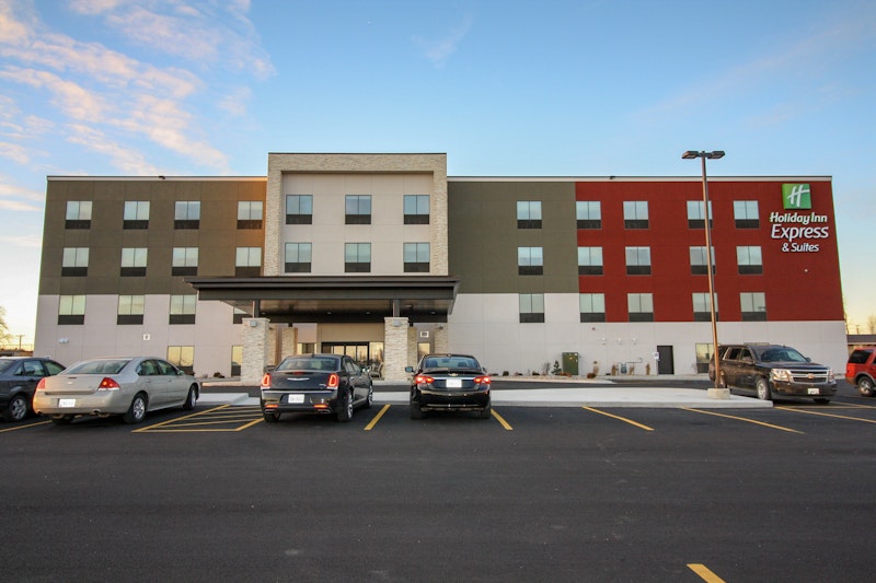 Holiday Inn Express and Suites Kirksville – University Area