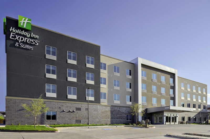 Holiday Inn Express and Suites Lubbock Central – Univ Area