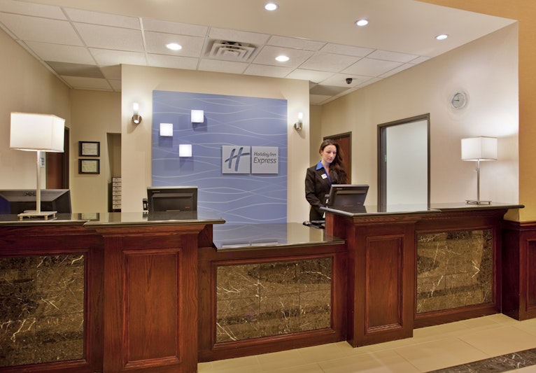 HOLIDAY INN EXP STES GUTHRIE