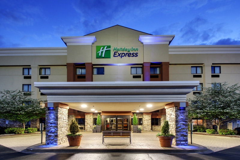 HOLIDAY INN EXP FT CAMPBELL