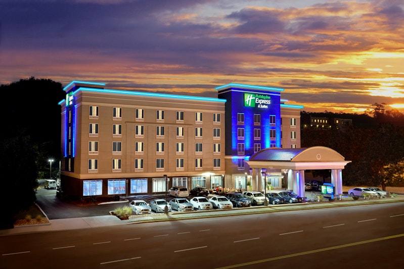 Holiday Inn Express Hotel & Suites KNOXVILLE WEST – PAPERMILL DR