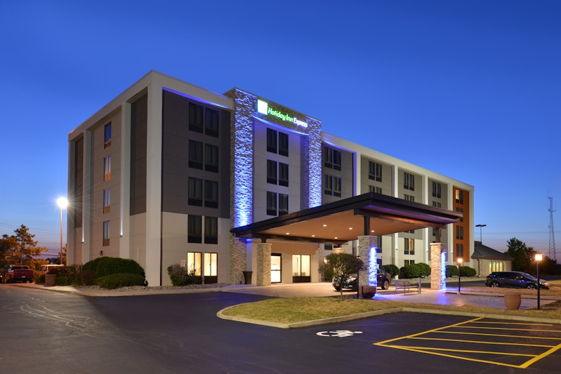 Holiday Inn Express Rochester – Brighton