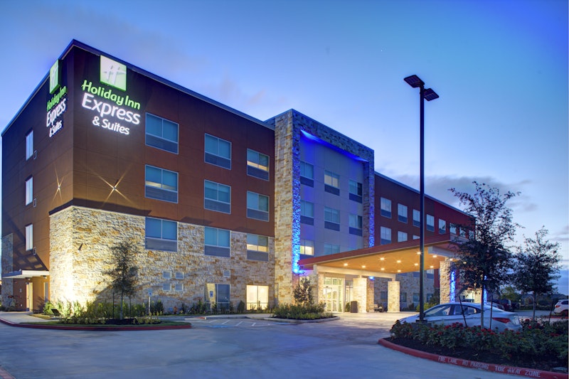Holiday Inn Express and Suites Houston NW – Cypress