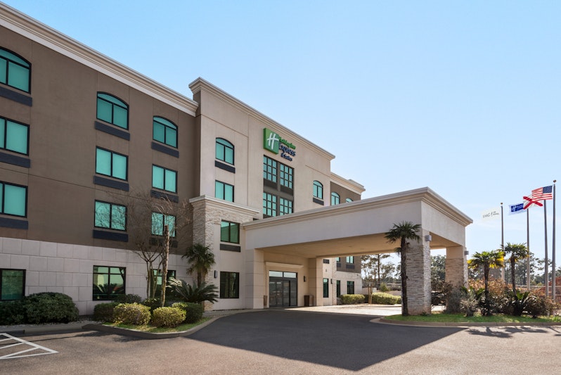 Holiday Inn Express and Suites Mobile West – I-10