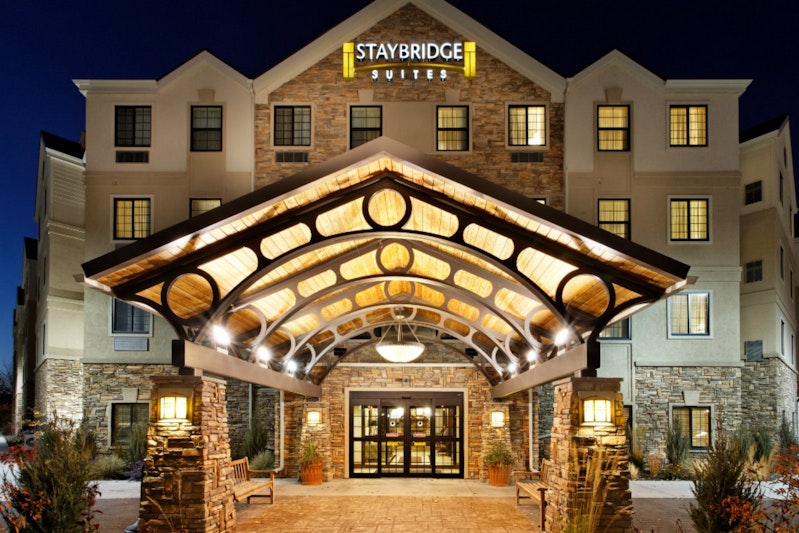 Staybridge Suites Auburn Hills – Crossing Drive