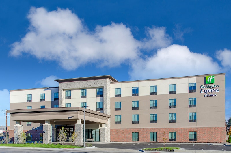 Holiday Inn Express and Suites Atchison