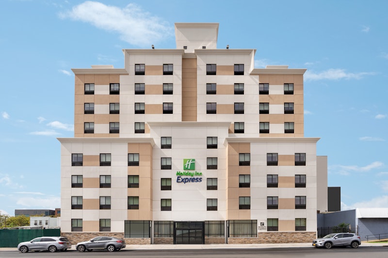 Holiday Inn Express Jamaica – JFK AirTrain – NYC