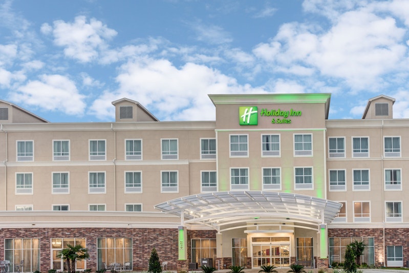 Holiday Inn Hotel and Suites Lafayette North