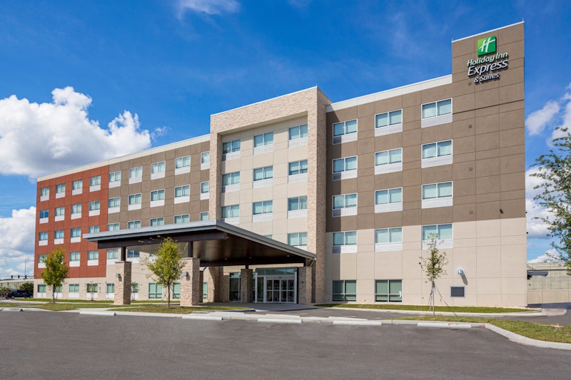 Holiday Inn Express and Suites Sanford- Lake Mary