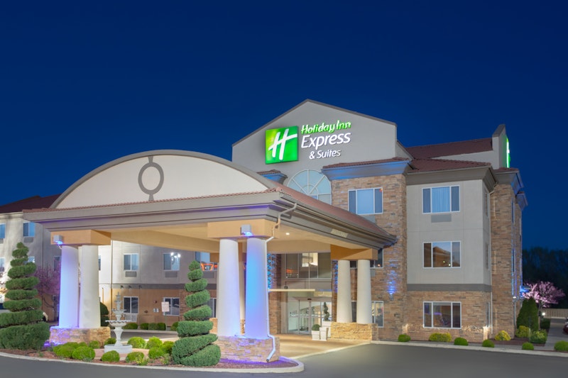 HOLIDAY INN EXP STES TUCUMCARI
