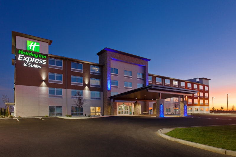 Holiday Inn Express and Suites Moses Lake