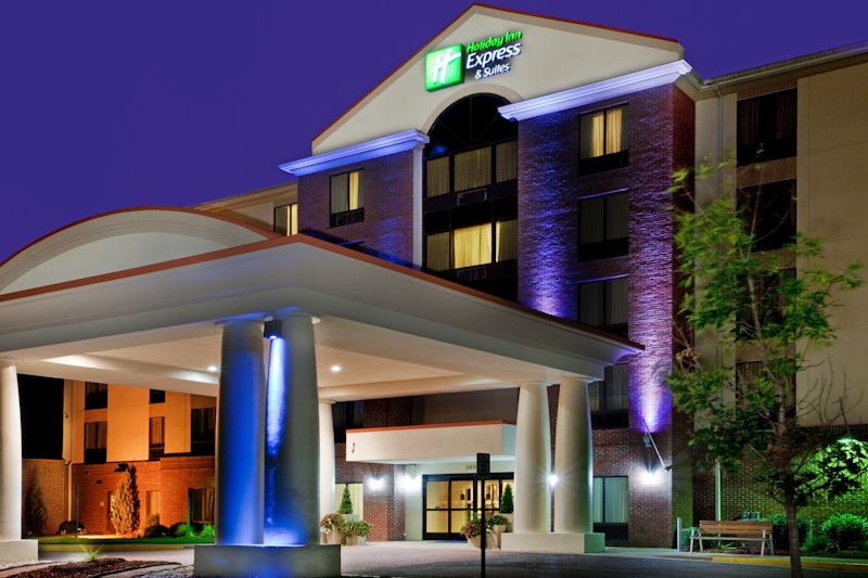 HOLIDAY INN EXPRESS CHESAPEAKE