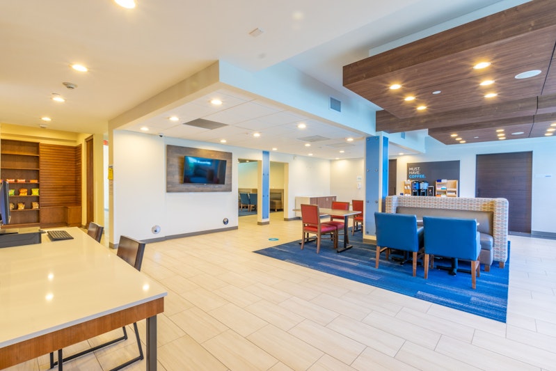 Holiday Inn Express Anaheim West