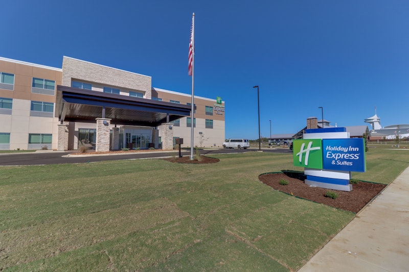 Holiday Inn Express and Suites Union City