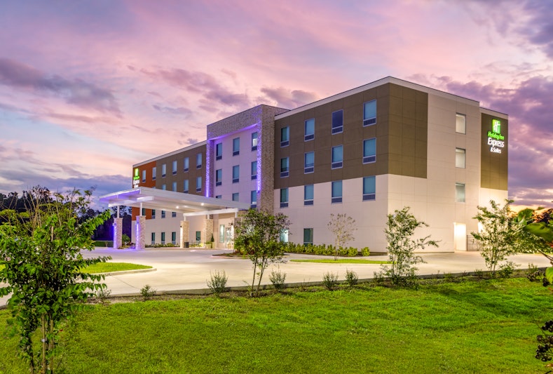 Holiday Inn Express and Suites Jacksonville – MacClenny I-10