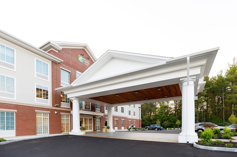Holiday Inn Express and Suites Sturbridge