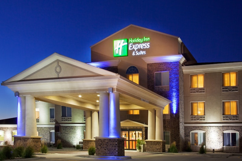 HOLIDAY INN EXP STES SIOUX CTR