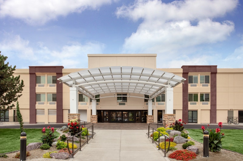 HOLIDAY INN DOWNTOWN