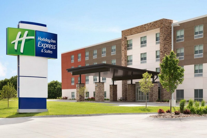 Holiday Inn Express and Suites Linden – Newark South