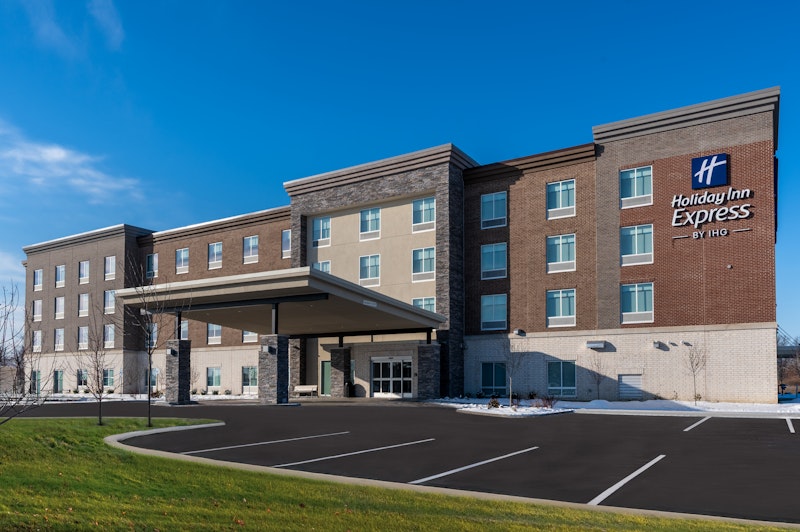 Holiday Inn Express and Suites Westfield – Indianapolis
