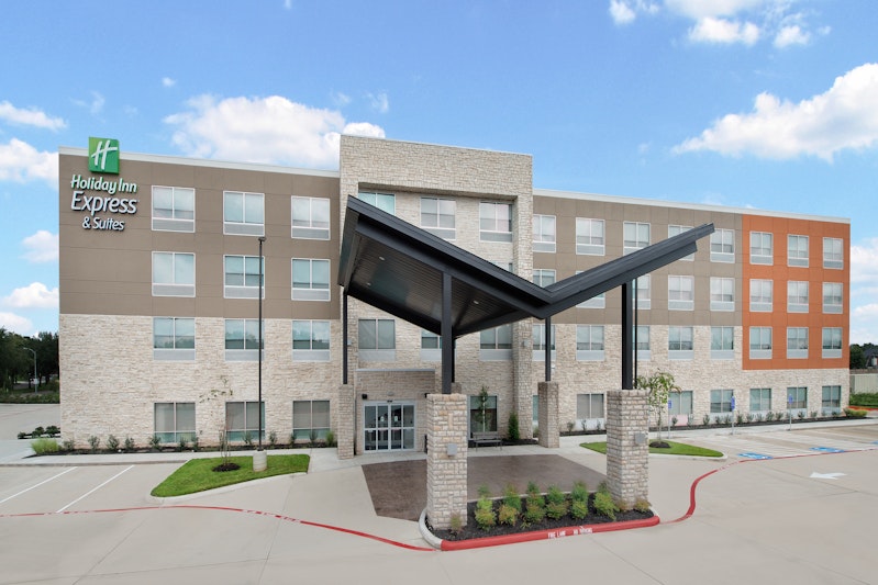 Holiday Inn Express and Suites Missouri City West