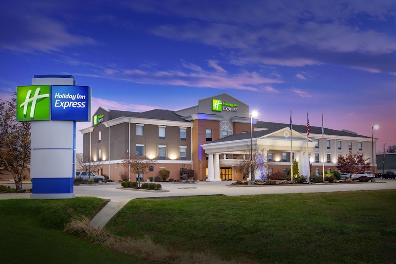HOLIDAY INN EXPRESS VINCENNES