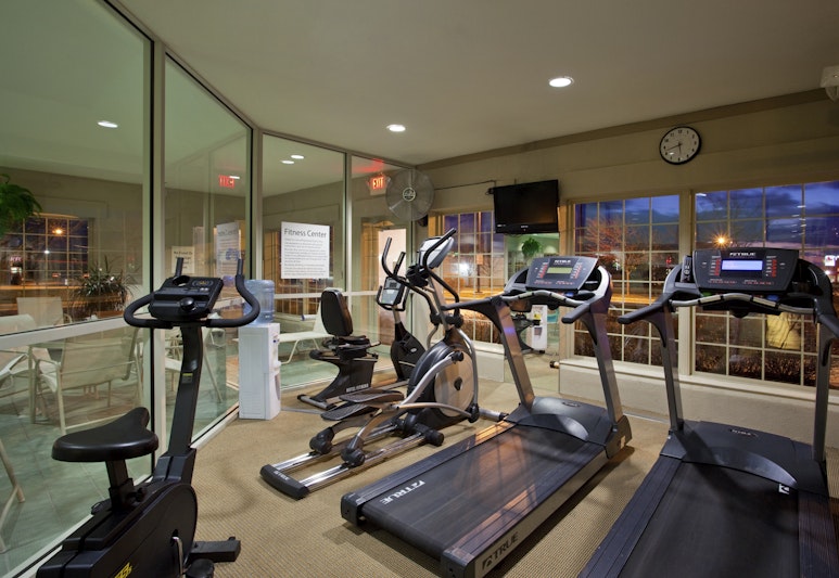 Holiday Inn Express and Suites Sunbury-Columbus Area