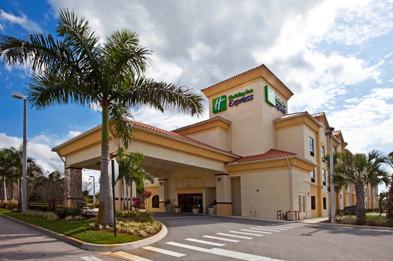 HOLIDAY INN EXPRESS STUART