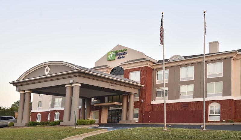 HOLIDAY INN EXPRESS SELMA