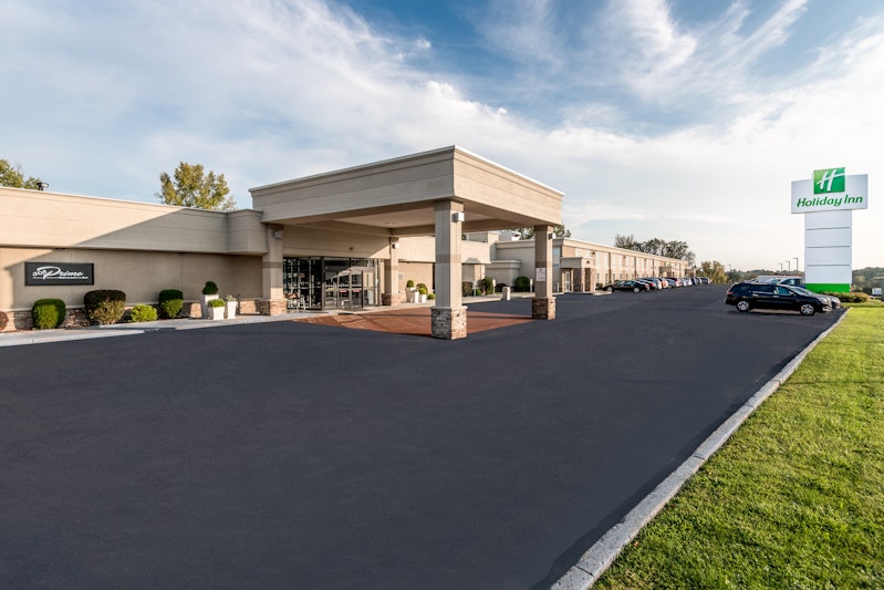 HOLIDAY INN GLOVERSVILLE