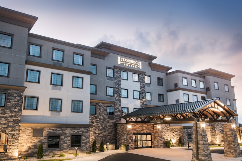 Staybridge Suites Wisconsin Dells – Lake Delton