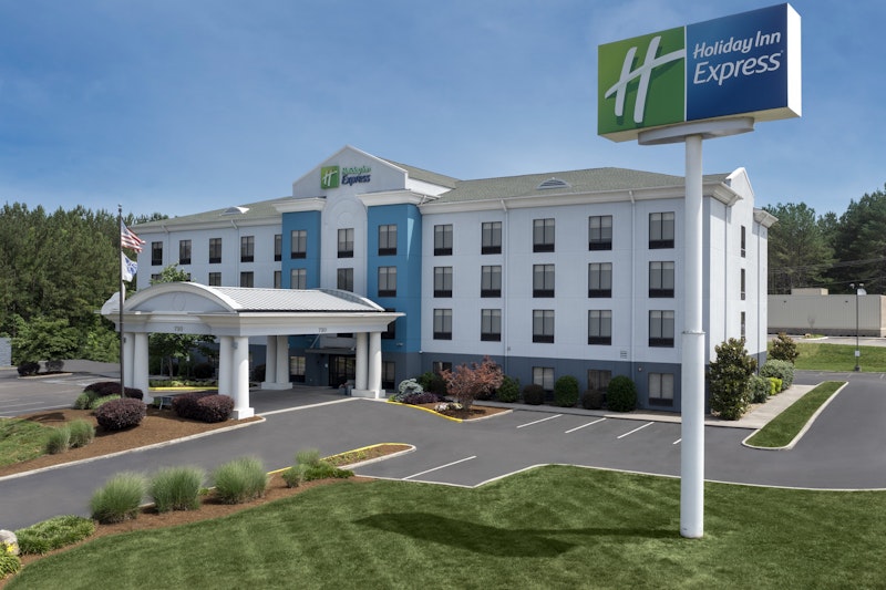 HOLIDAY INN EXPRESS EAST I-40