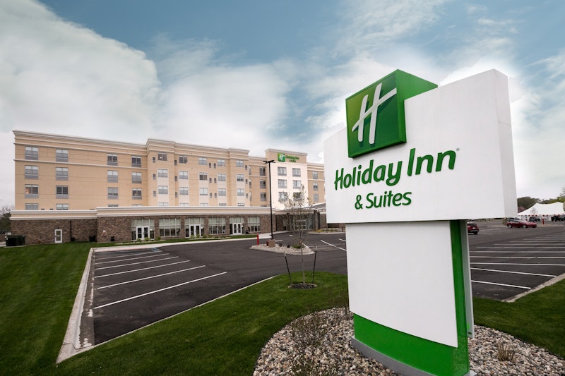 Holiday Inn Hotel and Suites Mount Pleasant